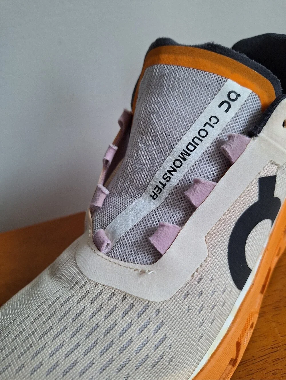 On Running Cloudmonster Women's Fawn / Turmeric Size 8